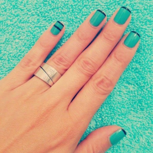 unhas decoradas verdes francesinha