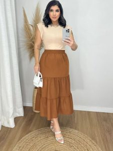Saia Midi próximo ao tornozelo (Pinterest)