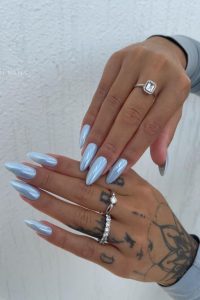nails