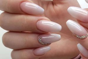 unhas-de-gel-simples-5-1024x683