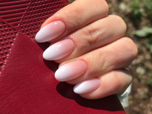 Inspiracoes-de-Unhas-Delicadas-e-Elegantes