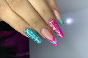 unhas-com-brilho-primavera-verao-4-1024x683
