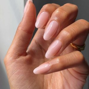 unhas em cor bubble bath
