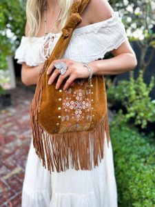 bolsa com franja estilo boho