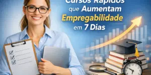 Mulher sorridente com óculos, lista de tarefas, laptop e texto sobre cursos rápidos 2026